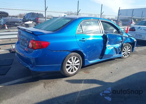 2010 Toyota Corolla S z USA, uszkodzony, nr VIN 2T1BU4EE5AC464546